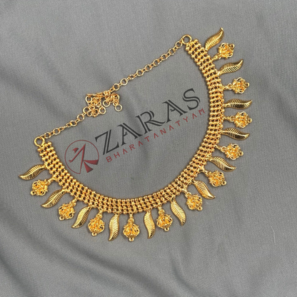 Bharatanatyam Dance Jewellery - Necklace Lak With Leaf Design Full Gold image 2