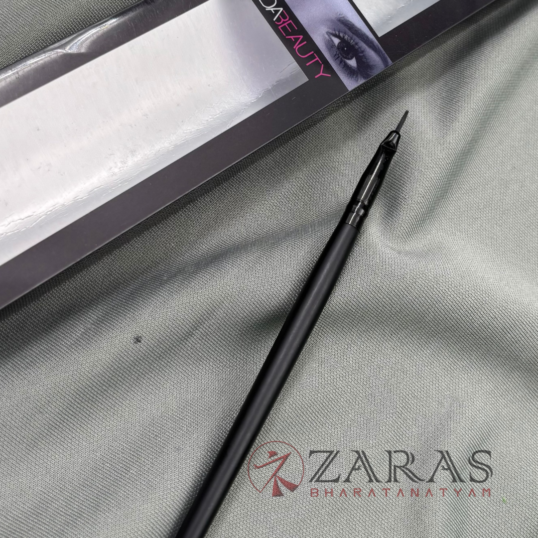 Bharatanatyam Dance Makeup Products - Eyeliner / Lipliner Brush image 2